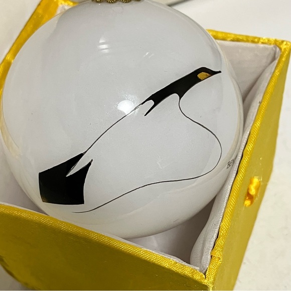 Benjamin Chee Chee Proud Male Glass Christmas Ornament - Picture 6 of 11